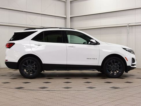 Used 2023 Chevrolet Equinox RS AWD/4WD image 9