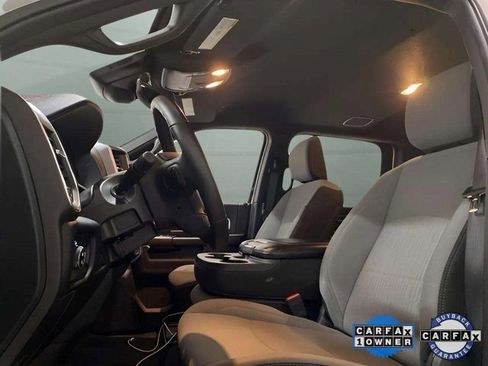 Used 2024 RAM 2500 Big Horn w/ Safety Group image 22