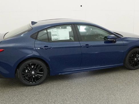 New 2026 Toyota Camry SE image 5