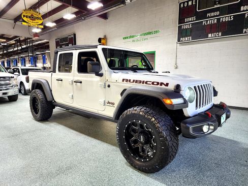 Used 2020 Jeep Gladiator Rubicon w/ LED Lighting Group image 4