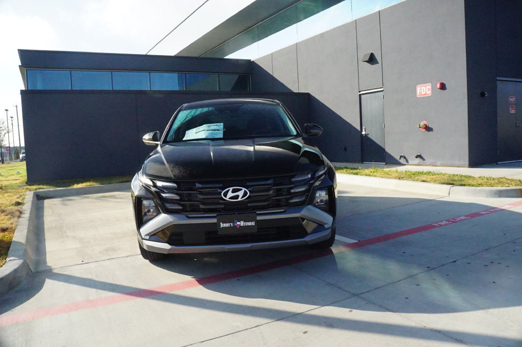 New 2026 Hyundai Tucson SE FWD image 2
