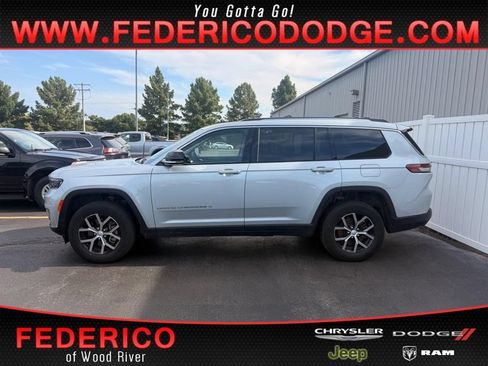 Used 2023 Jeep Grand Cherokee L Limited AWD/4WD image 1