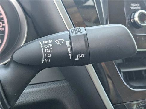 Used 2023 Toyota Camry SE image 14