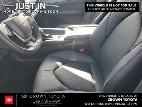 Certified 2025 Toyota Grand Highlander FWD image 4