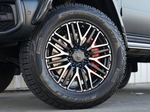 Used 2022 Mercedes-Benz G 63 AMG Squared image 65