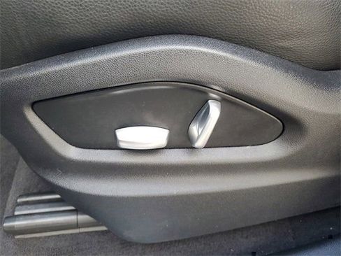 Used 2021 Porsche Cayenne image 17