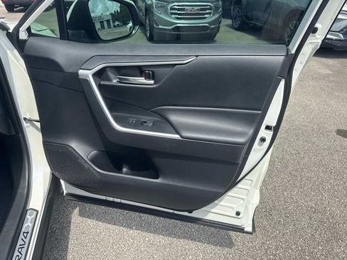 Used 2022 Toyota RAV4 XLE Premium AWD/4WD image 25