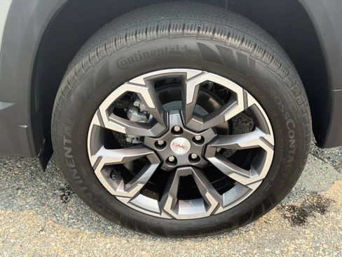 Certified 2025 GMC Terrain Elevation w/ Elevation Premium Package AWD/4WD image 15