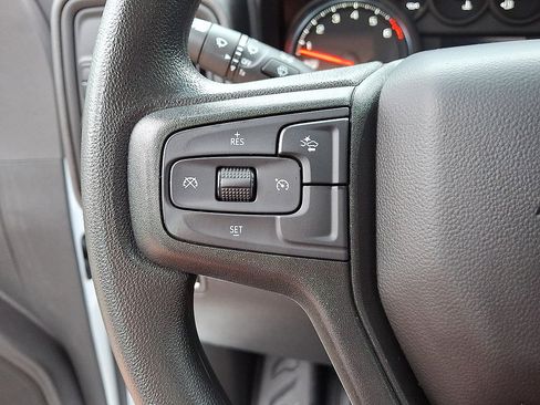 Certified 2025 Chevrolet Silverado 1500 W/T RWD image 17