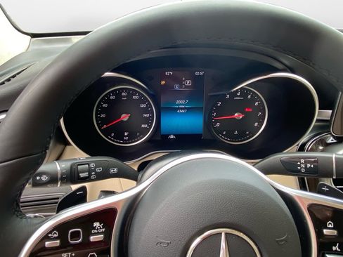 Used 2020 Mercedes-Benz GLC 300 image 11