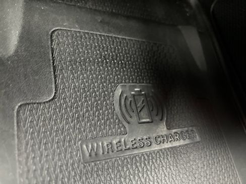 Used 2022 Dodge Durango GT image 39