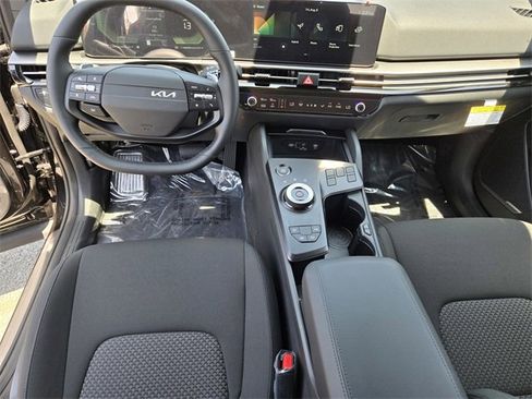 New 2026 Kia Sportage LX image 21