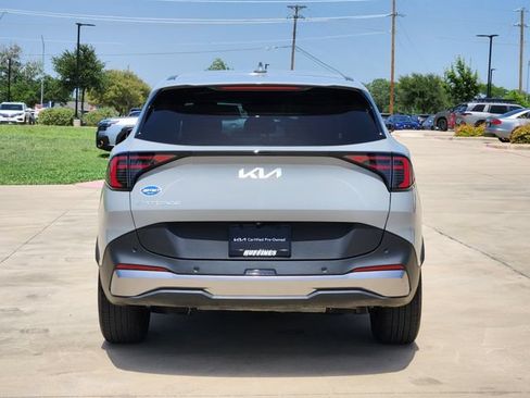Certified 2026 Kia Sportage EX FWD image 6