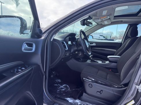 Used 2019 Dodge Durango SXT image 11