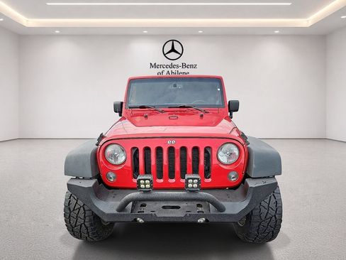 Used 2014 Jeep Wrangler Unlimited Rubicon w/ Connectivity Group AWD/4WD image 12