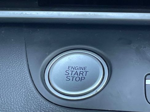 Used 2023 Hyundai Elantra SEL w/ Convenience Package FWD image 25