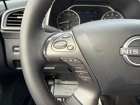 Used 2024 Nissan Murano SV w/ SV Midnight Edition Package FWD image 18