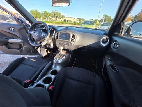 Used 2014 Nissan Juke S image 17