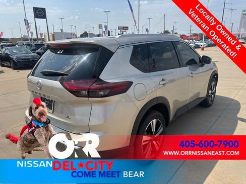 Used 2024 Nissan Rogue SL w/ SL Premium Package FWD image 5