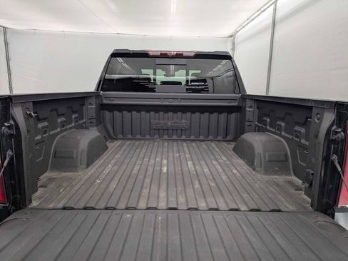 Used 2024 Chevrolet Silverado 1500 High Country w/ Technology Package image 34