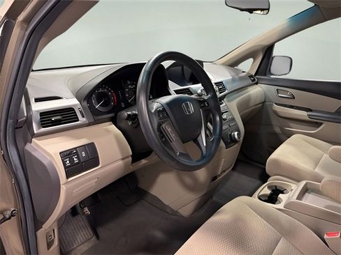 Used 2012 Honda Odyssey EX image 10