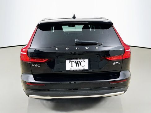 New 2026 Volvo V60 B5 Cross Country Ultra w/ Climate Package AWD/4WD image 6