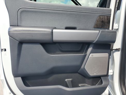 Used 2025 Ford F250 Lariat w/ Lariat Ultimate Package image 20