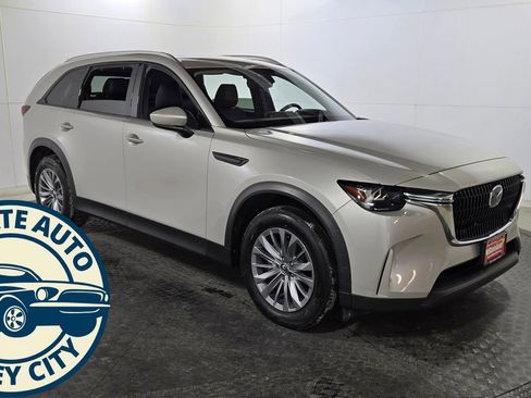 Used 2024 MAZDA CX-90 3.3 Turbo w/ Preferred Plus image 12