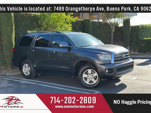 Used 2016 Toyota Sequoia SR5 w/ Premium Package image 1