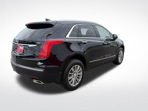 Used 2018 Cadillac XT5 Luxury w/ Driver Awareness Package AWD/4WD image 9