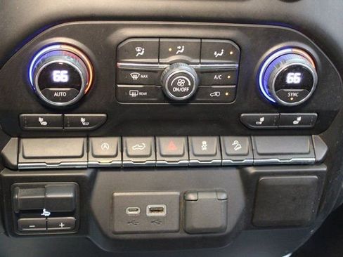 Used 2021 Chevrolet Silverado 1500 LT w/ Z71 Off-Road Package image 22