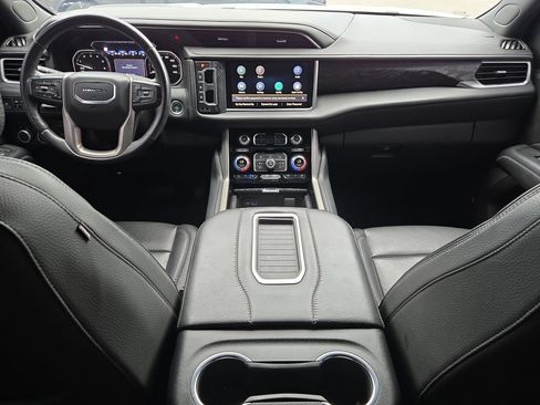 Used 2021 GMC Yukon Denali w/ Denali Premium Package AWD/4WD image 16