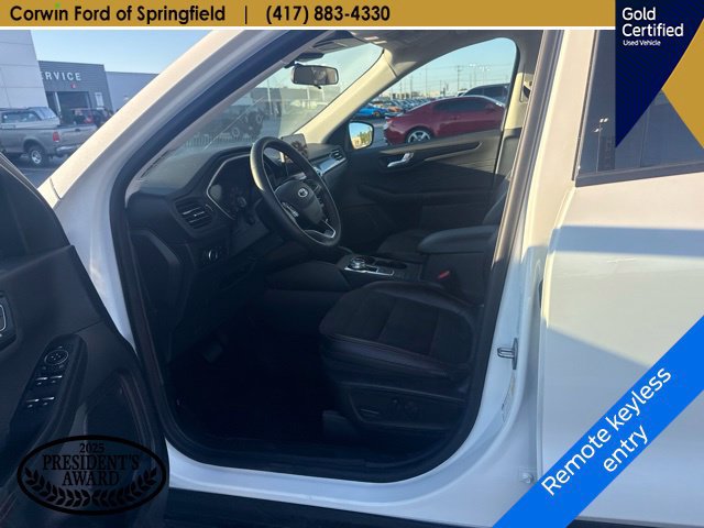 Used 2022 Ford Escape SEL w/ SEL Stealth AWD Package image 14