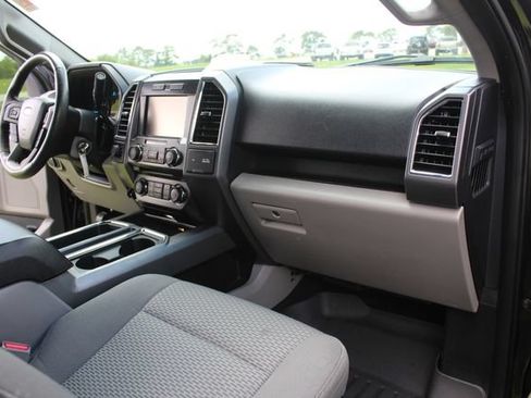 Used 2015 Ford F150 XLT w/ Equipment Group 302A Luxury AWD/4WD image 19