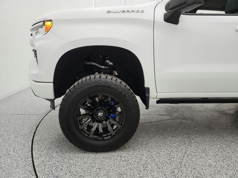 Used 2024 Chevrolet Silverado 1500 RST w/ Convenience Package II AWD/4WD image 17