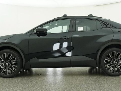 New 2026 Toyota C-HR AWD/4WD image 19
