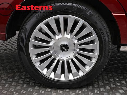 Used 2016 Lincoln Navigator Reserve AWD/4WD image 30