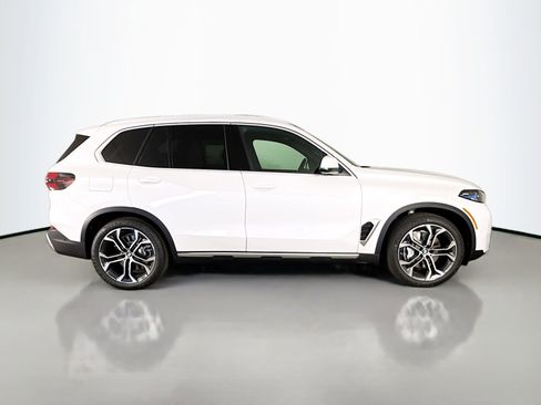 New 2026 BMW X5 xDrive50e w/ Premium Package image 8