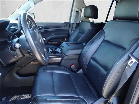 Used 2018 Chevrolet Tahoe LT w/ Luxury Package AWD/4WD image 11