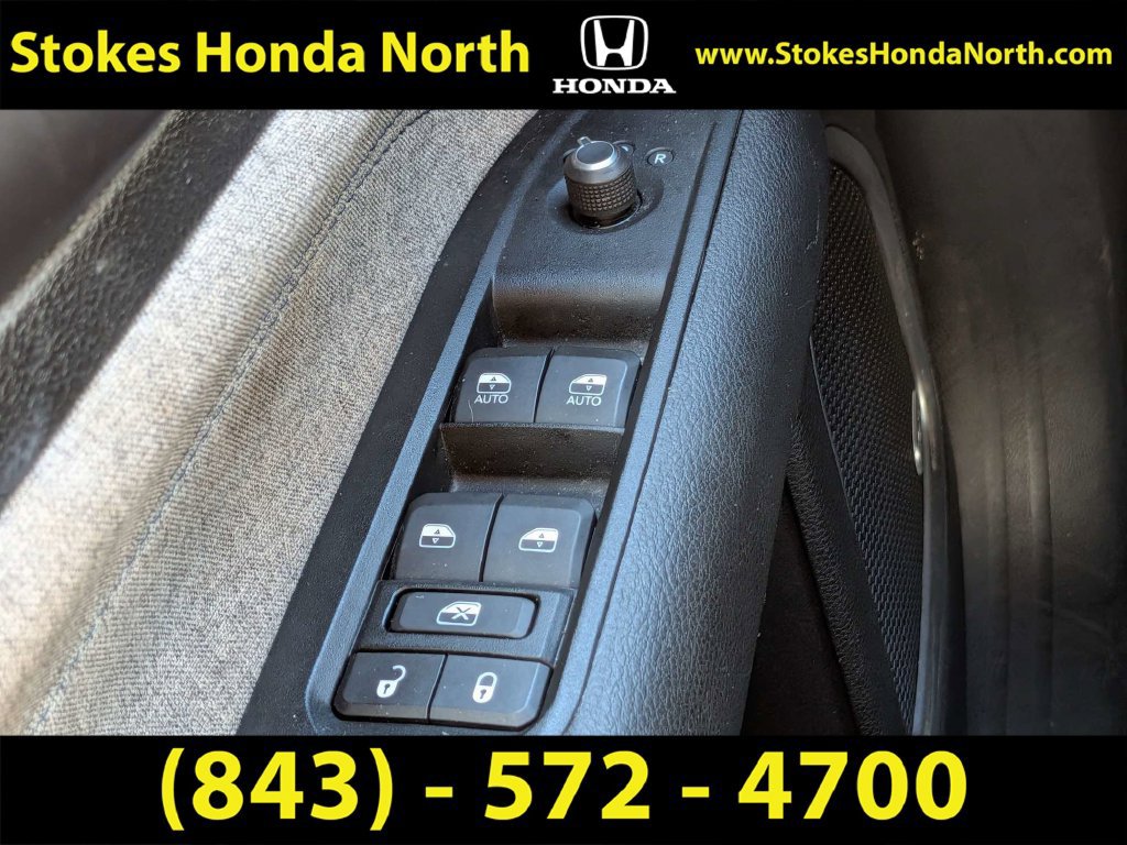 Used 2022 Jeep Compass Latitude w/ Sun and Sound Group AWD/4WD image 25