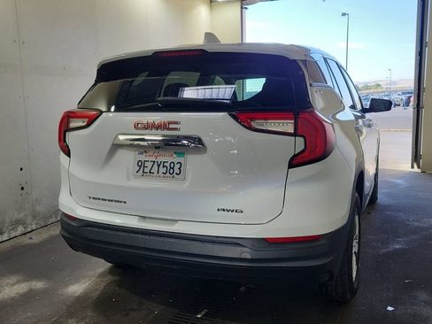 Used 2023 GMC Terrain SLE w/ Fleet Convenience Package AWD/4WD image 5