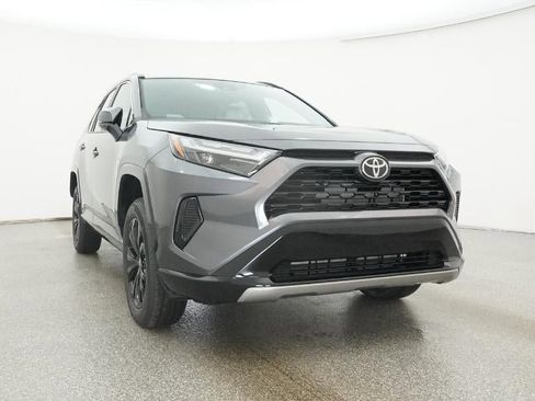 New 2025 Toyota RAV4 SE image 30