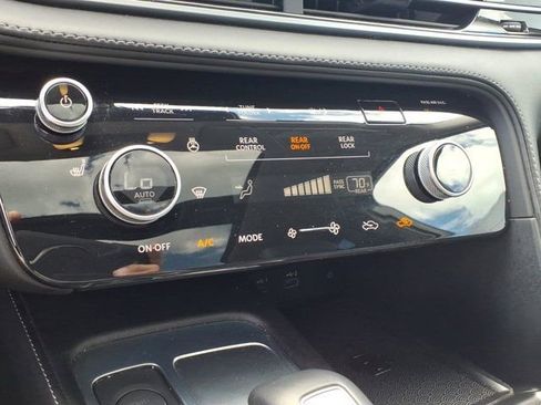 Used 2025 INFINITI QX60 Pure FWD image 14