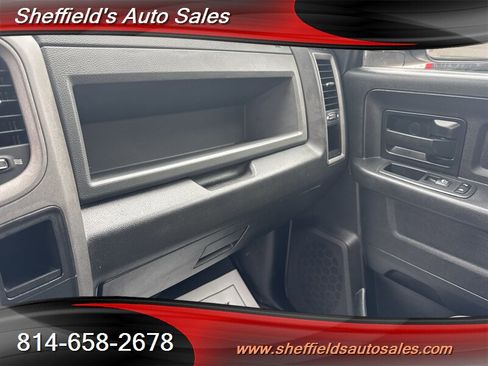 Used 2018 RAM 2500 Tradesman w/ Chrome Appearance Group AWD/4WD image 34
