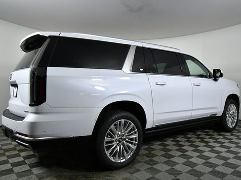 Used 2026 Cadillac Escalade ESV Luxury w/ LPO, Floor Liner Package image 5