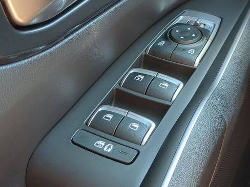 Used 2023 Kia Sorento LX FWD image 20