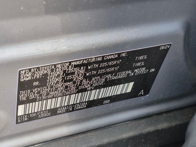 Used 2024 Toyota RAV4 LE FWD image 17