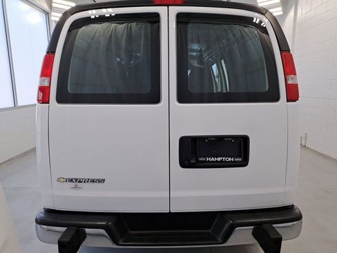 Used 2024 Chevrolet Express 2500 w/ Driver Convenience Package image 5
