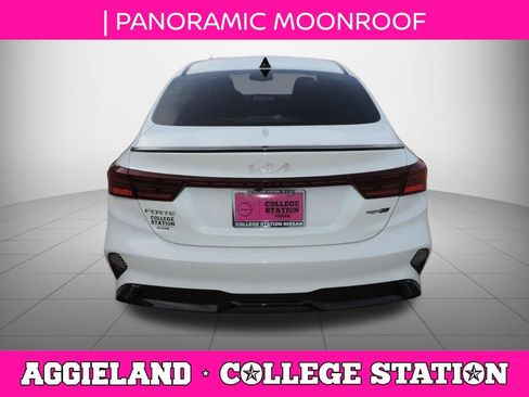 Used 2022 Kia Forte GT-Line w/ GT-Line Premium Package FWD image 5
