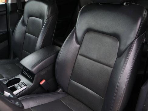 Used 2016 Hyundai Tucson Limited image 11